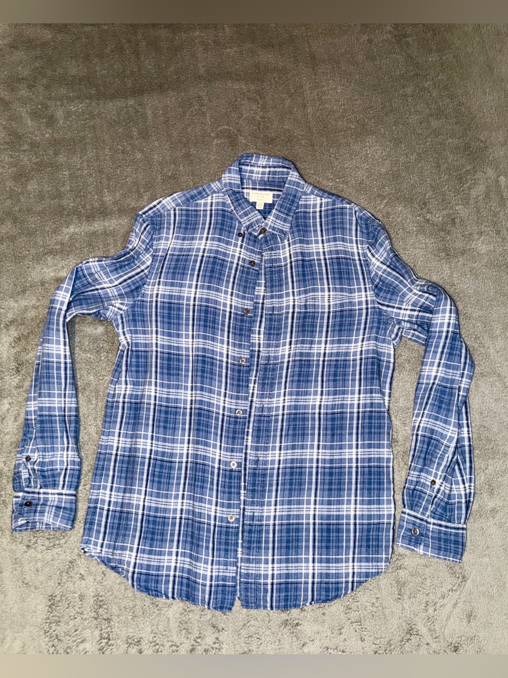 Club Monaco 100% linen blue and white plaid button-up shirt